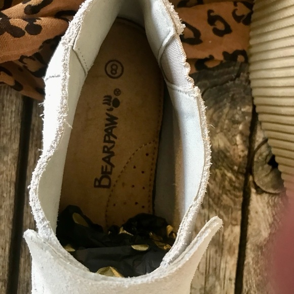 Suede BearPaws Almost a Chelsea Boot in Mushroom Brand New condition size 8 - Picture 4 of 8